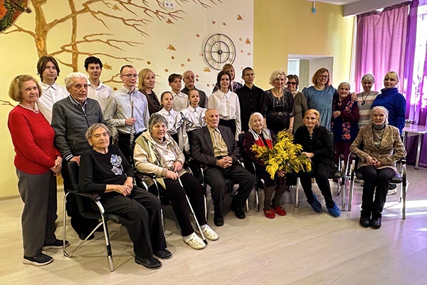 8 марта в отделении дневного пребывания